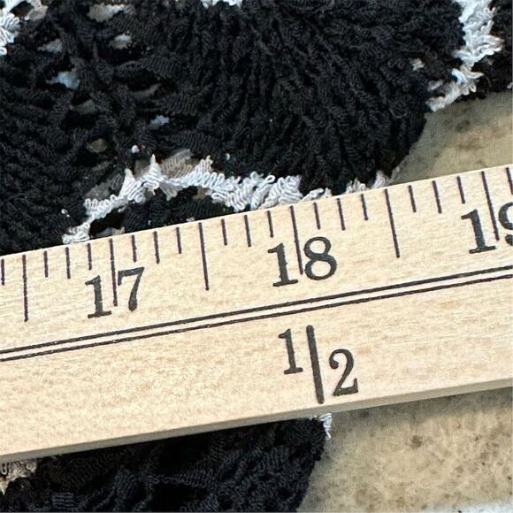 BCBGMAXAZRIA Women's L Black Geometric Open Front Cardigan Sweater - Picture 3 of 6